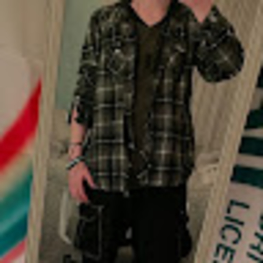 Meet your Posher, Isaac